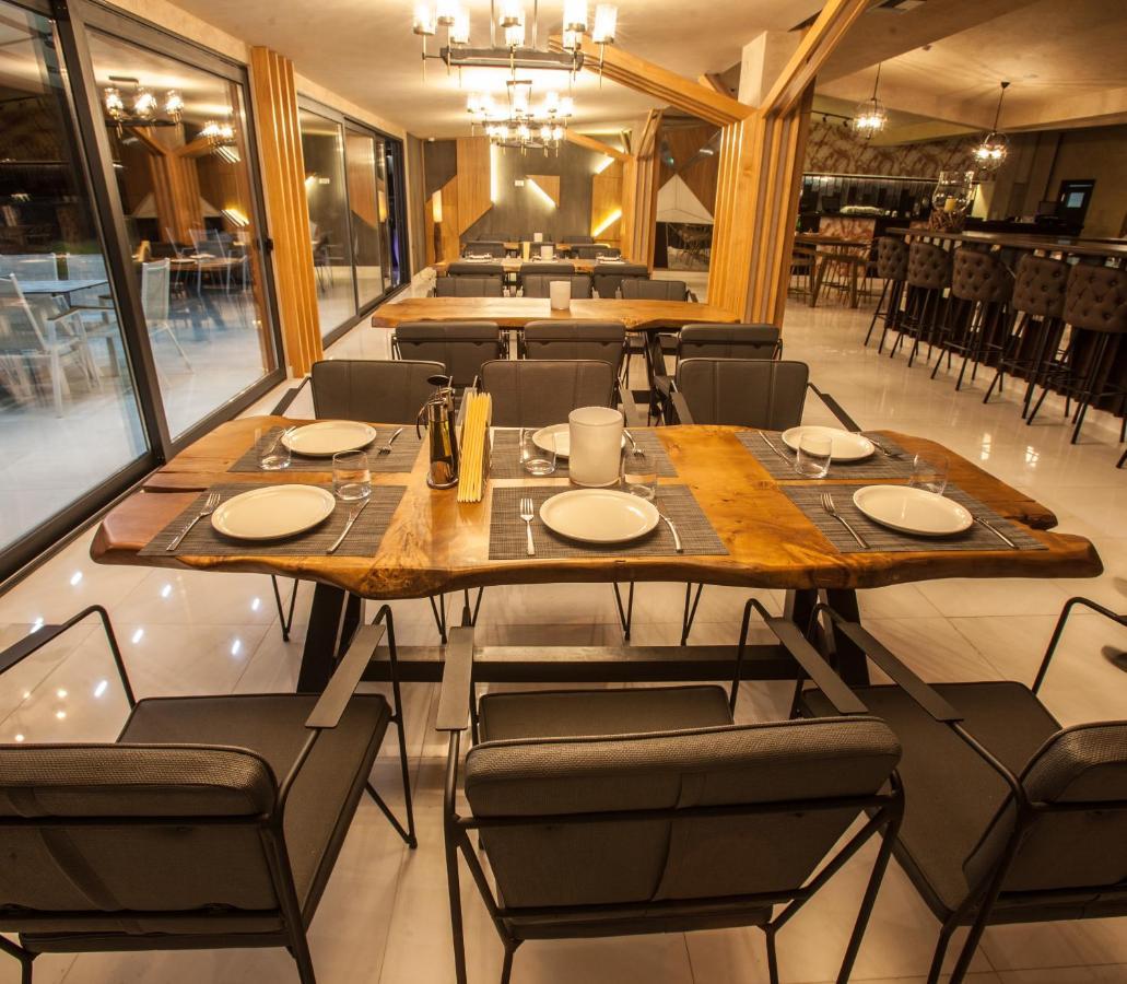 Hotel Sky Gevgelija Exteriér fotografie The restaurant